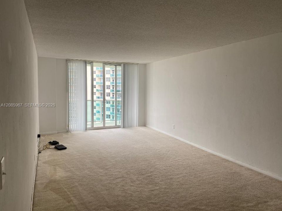En Renta: $2,000 (1 camas, 1 baños, 1005 Pies cuadrados)