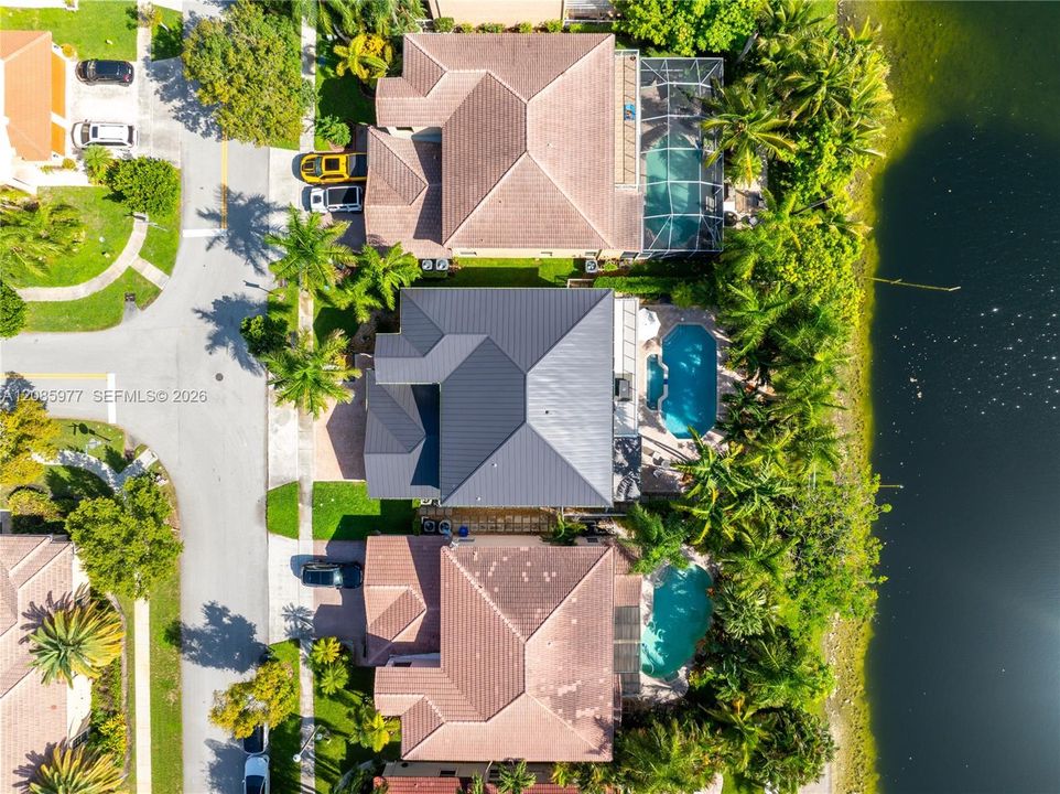 En Venta: $1,395,000 (4 camas, 2 baños, 3579 Pies cuadrados)