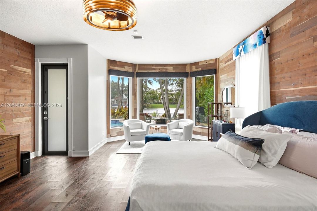 En Venta: $1,395,000 (4 camas, 2 baños, 3579 Pies cuadrados)