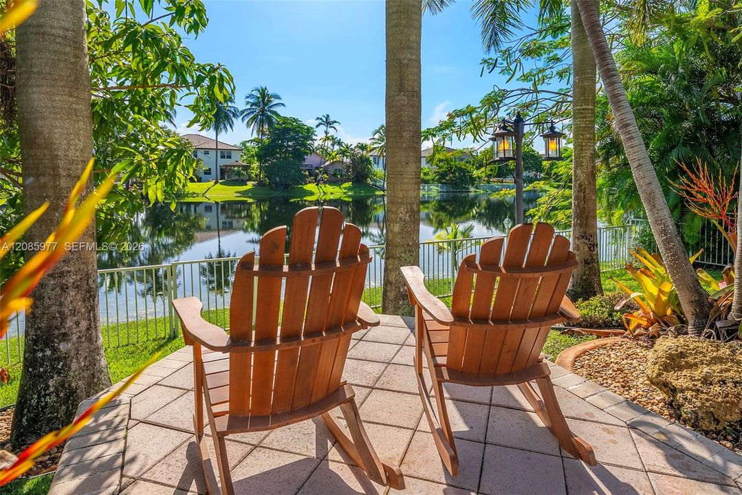En Venta: $1,395,000 (4 camas, 2 baños, 3579 Pies cuadrados)