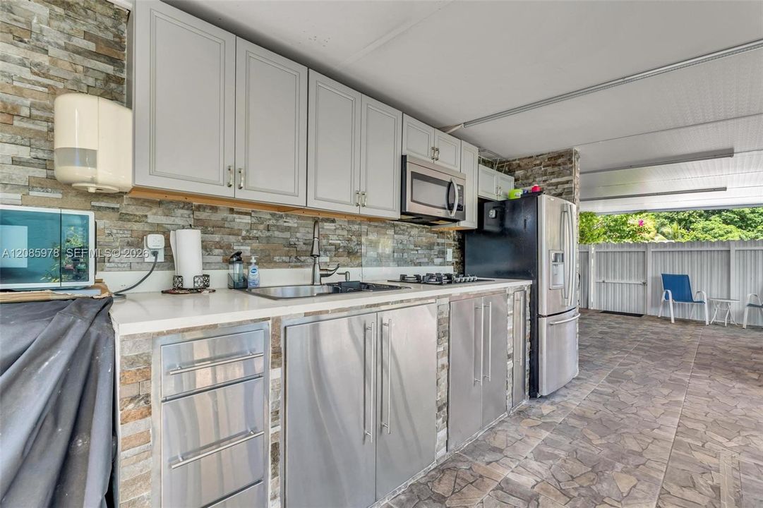 For Sale: $599,000 (0 beds, 0 baths, 1798 Square Feet)