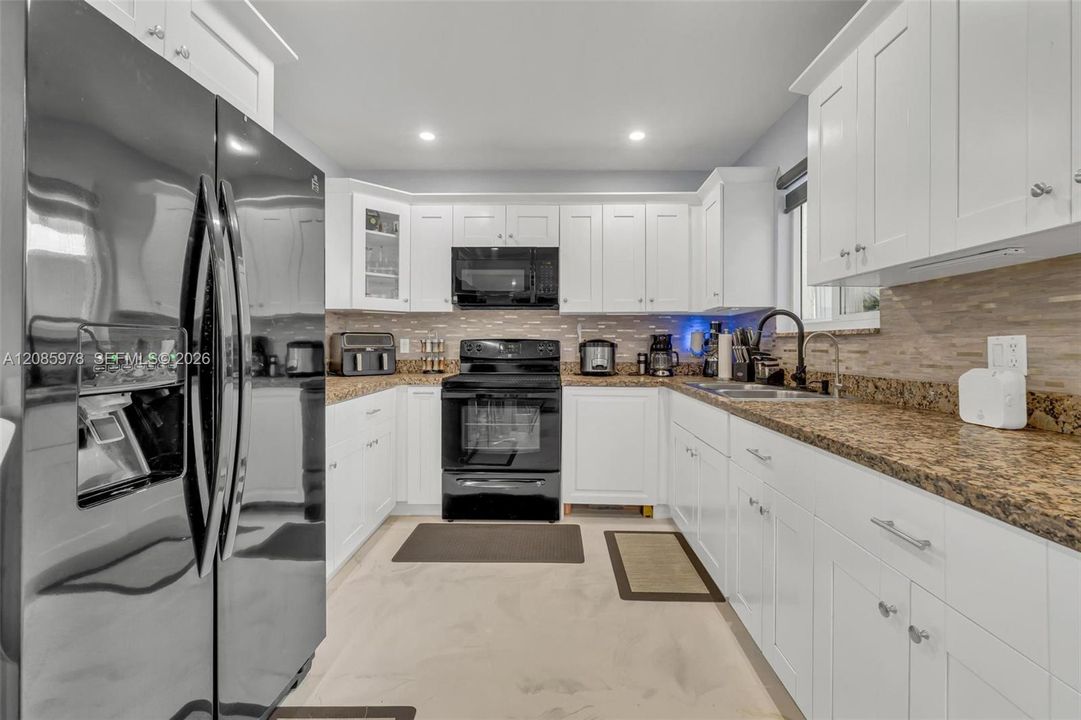 For Sale: $599,000 (0 beds, 0 baths, 1798 Square Feet)