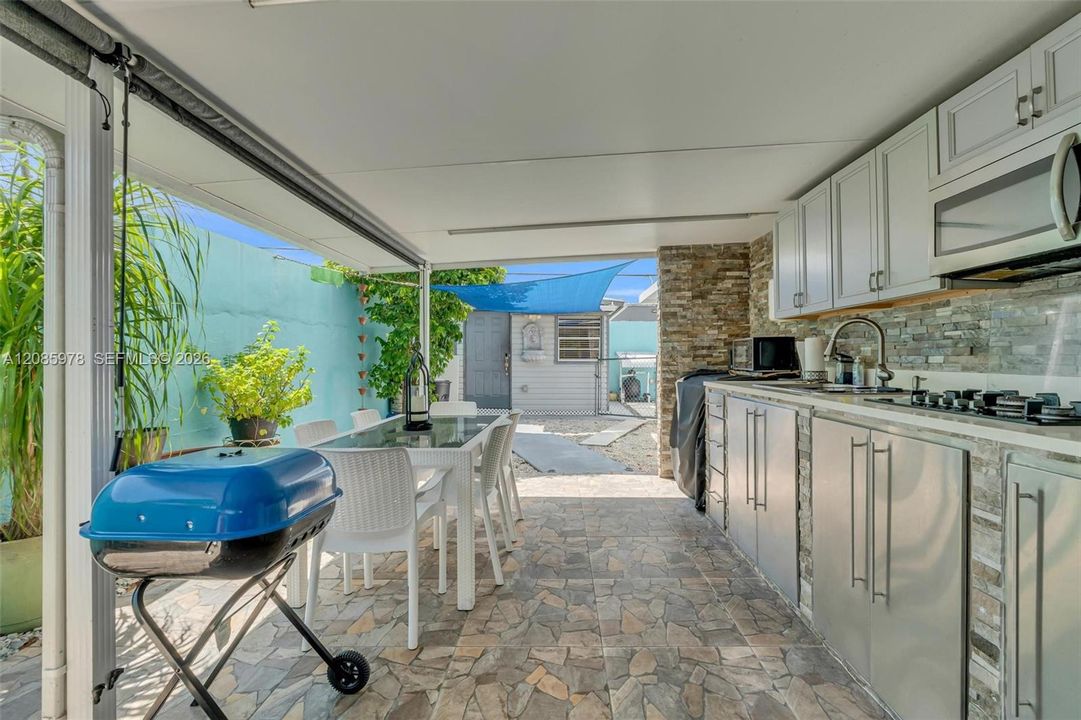 For Sale: $599,000 (0 beds, 0 baths, 1798 Square Feet)