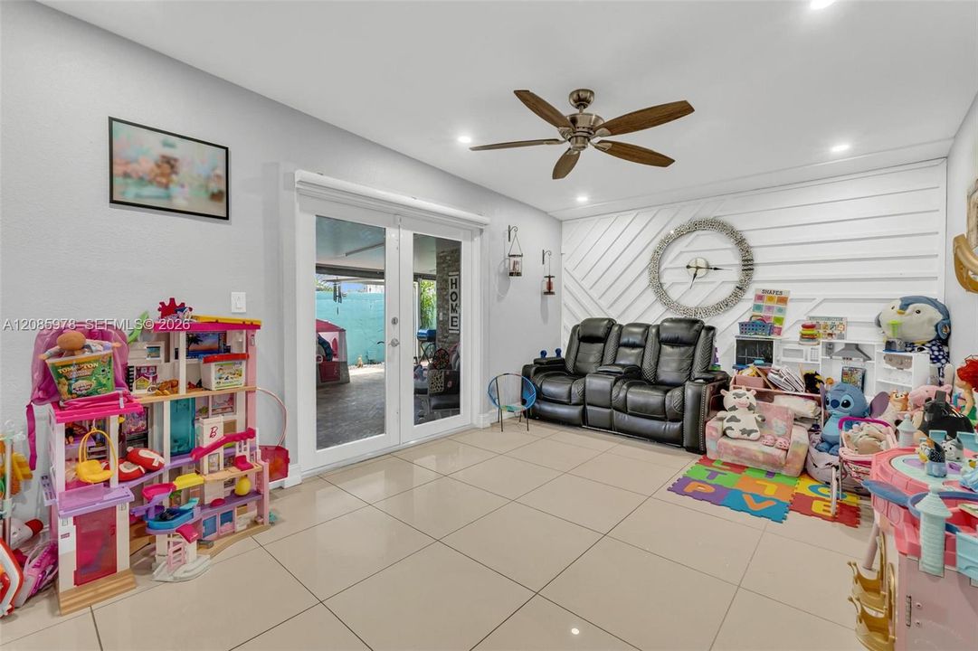 For Sale: $599,000 (0 beds, 0 baths, 1798 Square Feet)