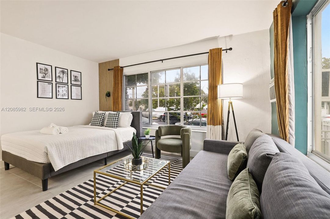 For Rent: $1,950 (1 beds, 1 baths, 10880 Square Feet)
