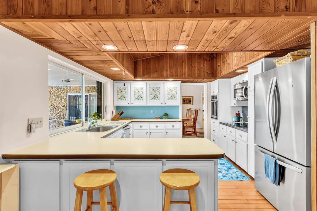 Countertop with barstool space