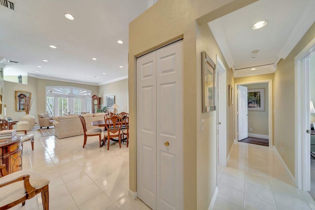 hallway to bedrooms #2 and #3
