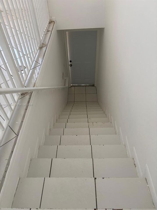 В аренду: $2,399 (3 спален, 2 ванн, 1150 Квадратных фут)