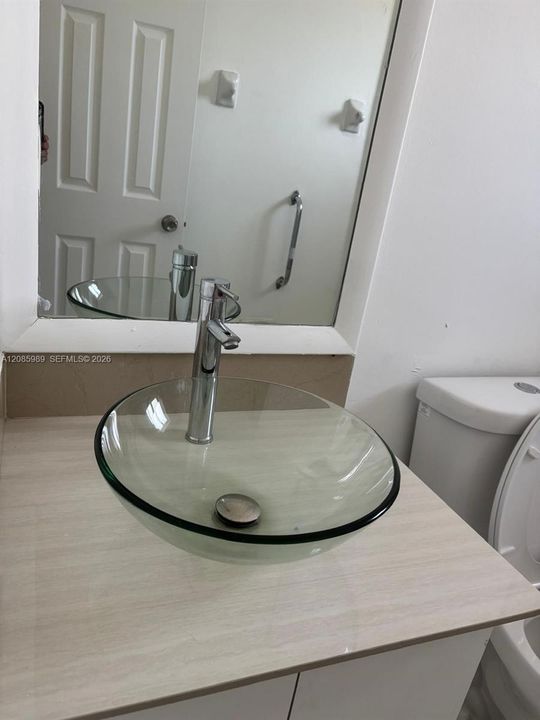 В аренду: $2,399 (3 спален, 2 ванн, 1150 Квадратных фут)