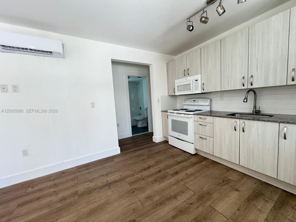 En Renta: $1,400 (0 camas, 1 baños, 0 Pies cuadrados)
