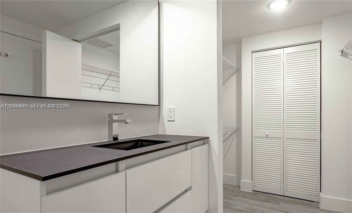 В аренду: $2,150 (1 спален, 1 ванн, 600 Квадратных фут)