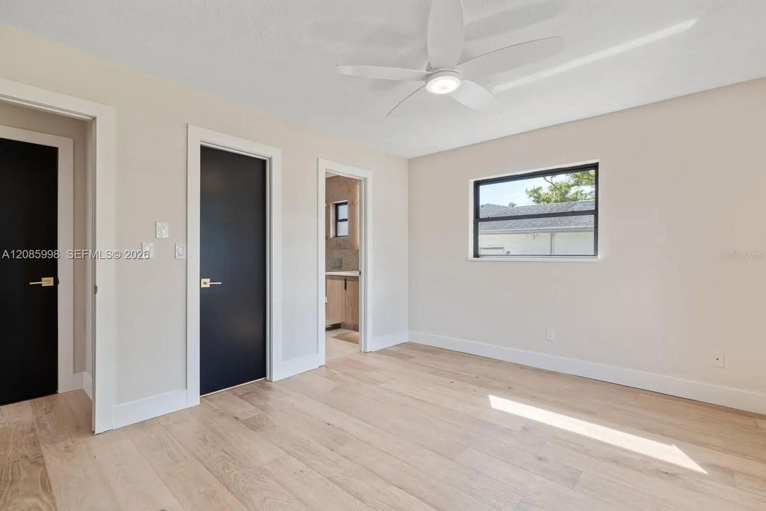 For Sale: $629,999 (3 beds, 2 baths, 1594 Square Feet)