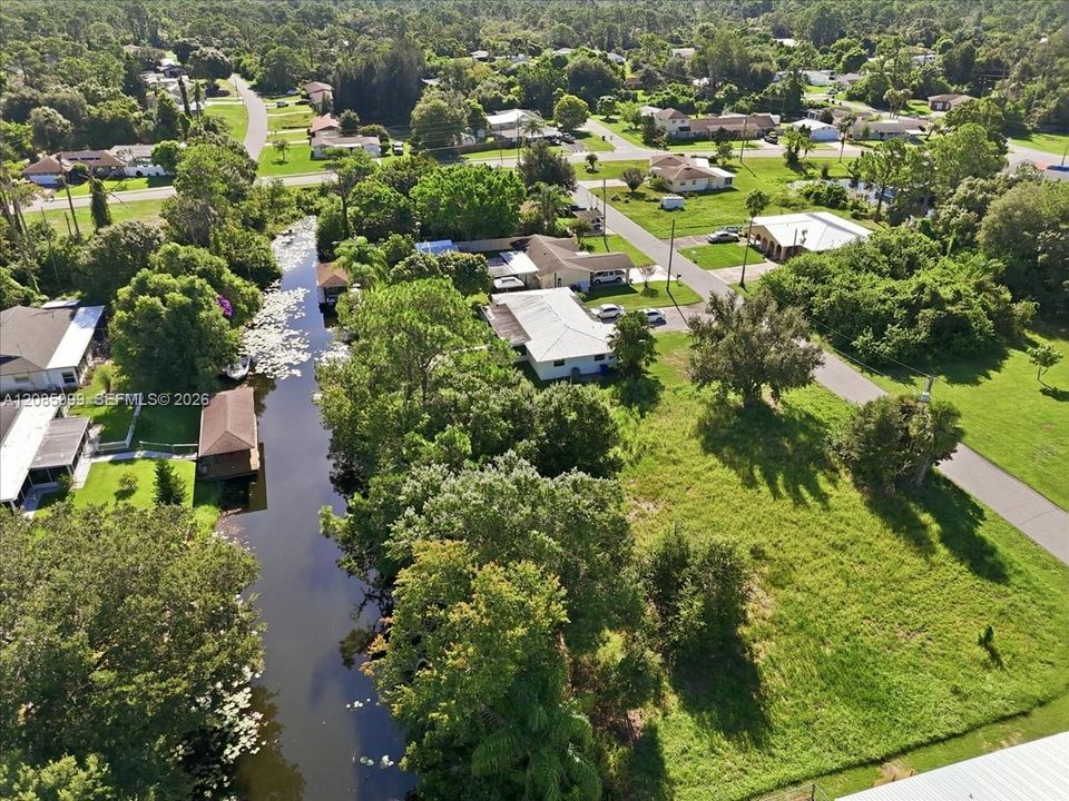 На продажу: $49,500 (0.23 acres)