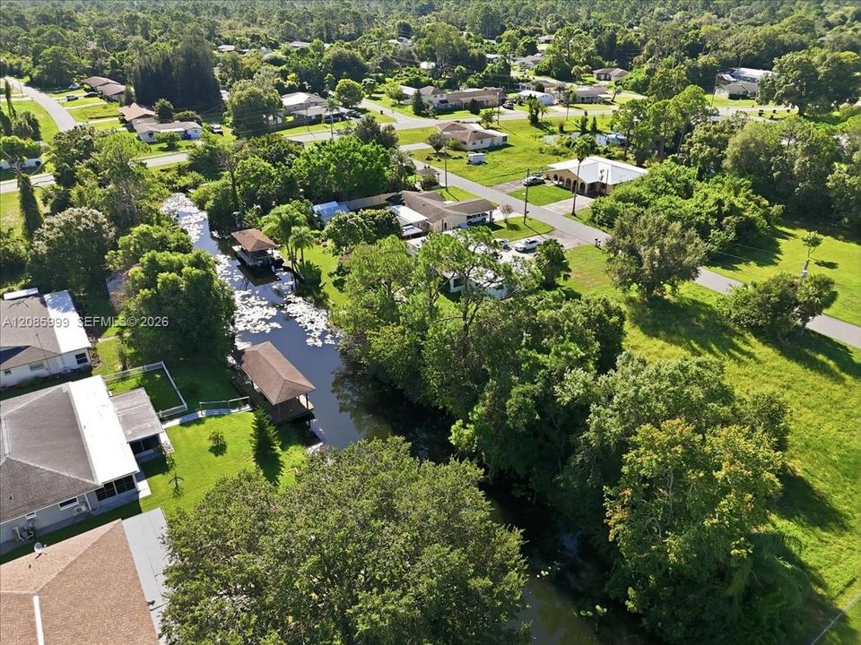 На продажу: $49,500 (0.23 acres)