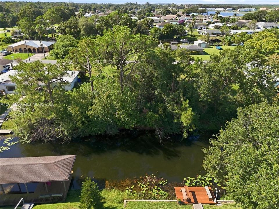 На продажу: $49,500 (0.23 acres)