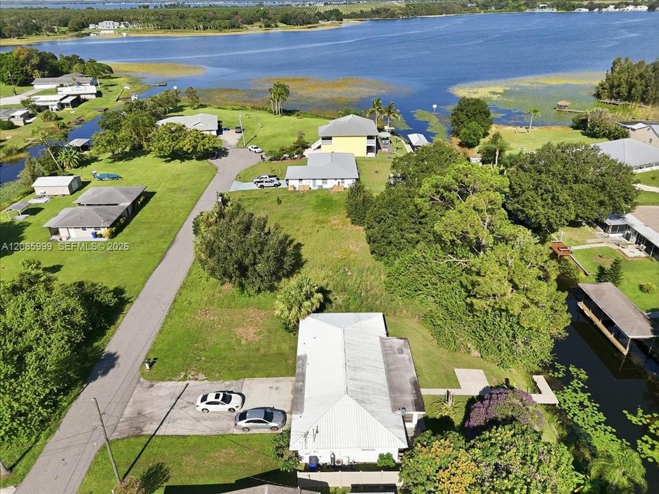 На продажу: $49,500 (0.23 acres)