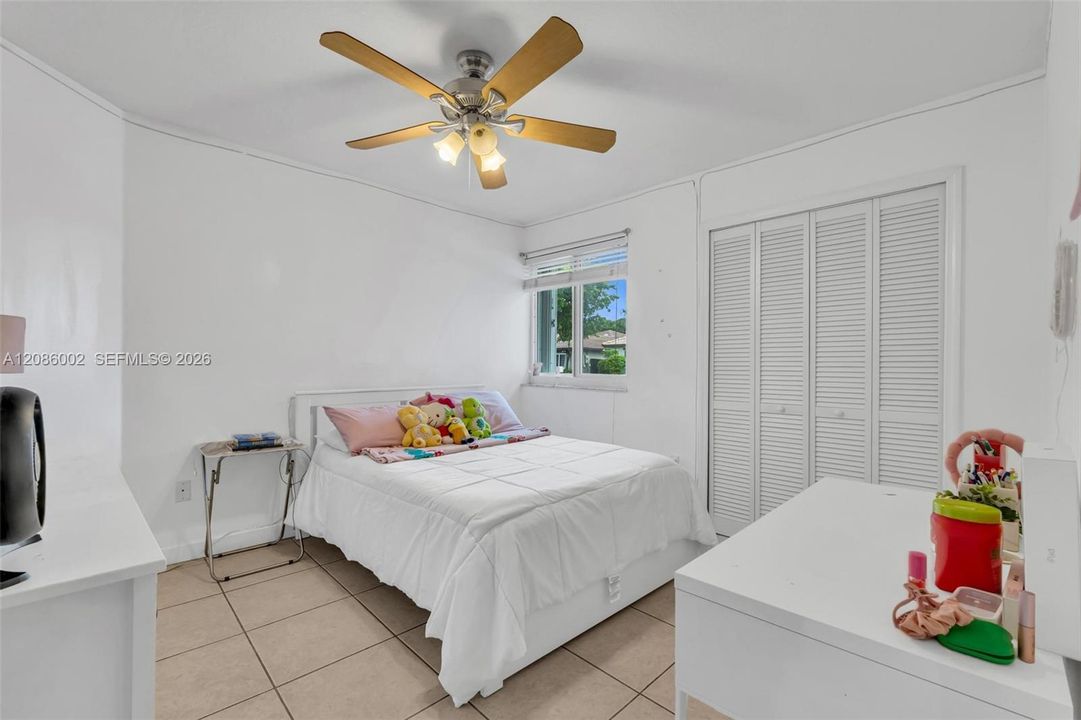 For Sale: $550,997 (3 beds, 2 baths, 1385 Square Feet)