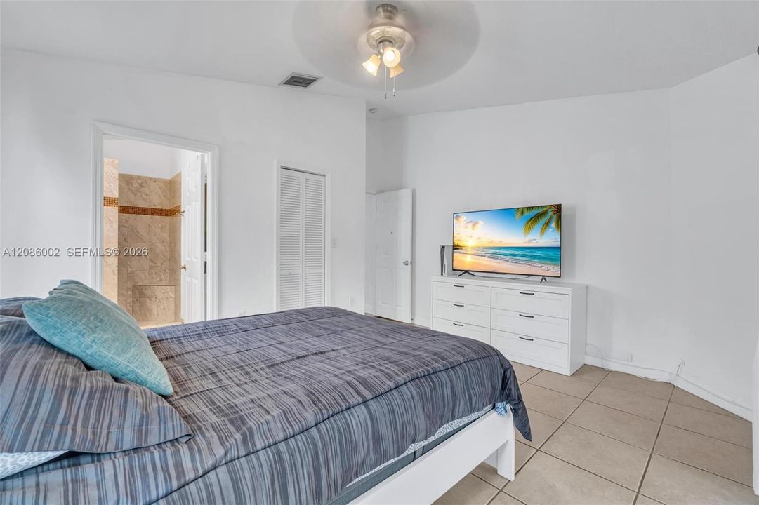 For Sale: $550,997 (3 beds, 2 baths, 1385 Square Feet)
