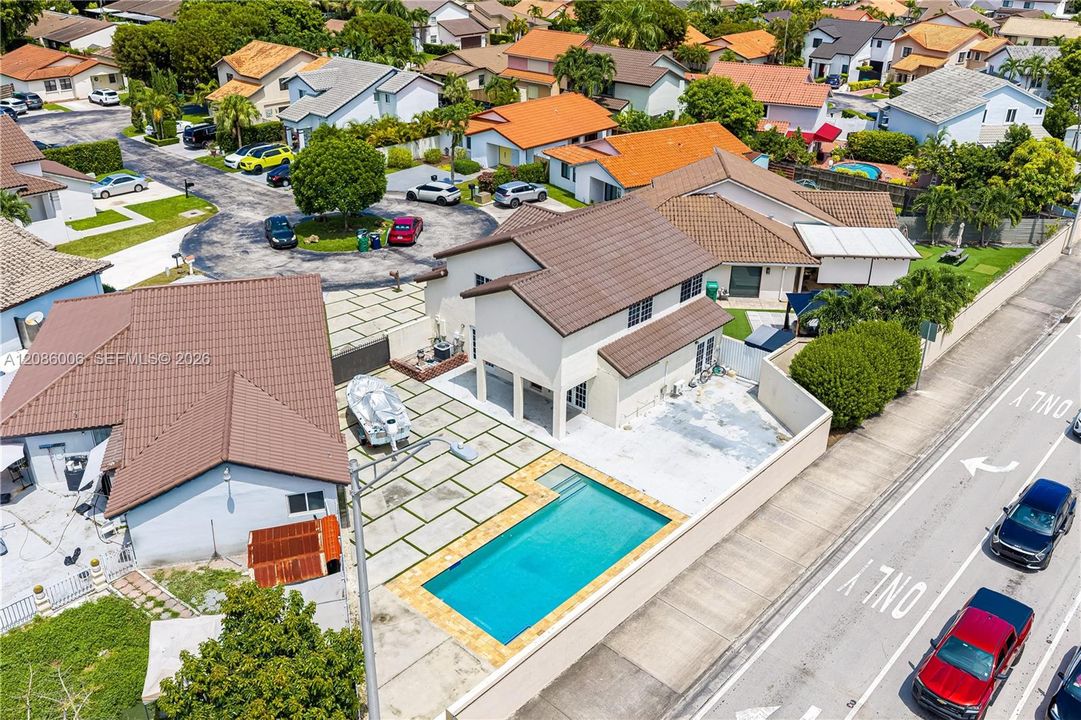 For Sale: $715,000 (4 beds, 2 baths, 2025 Square Feet)