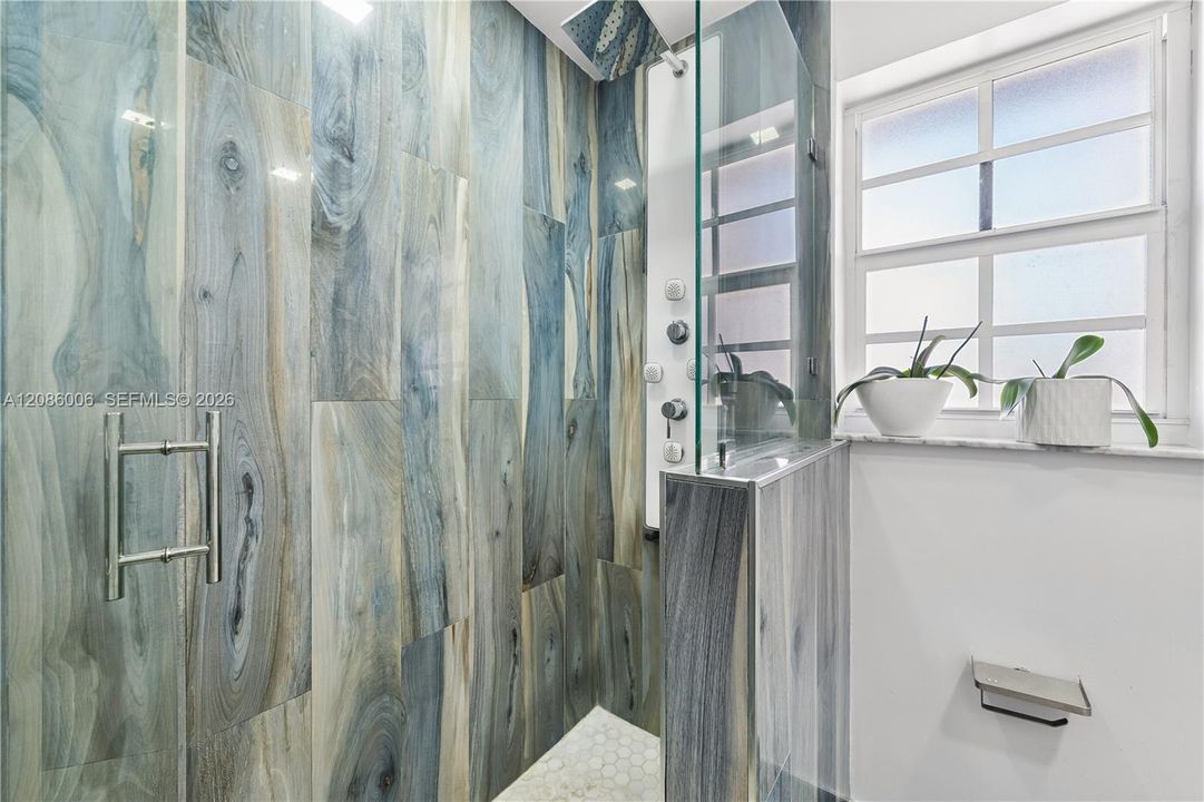 For Sale: $715,000 (4 beds, 2 baths, 2025 Square Feet)