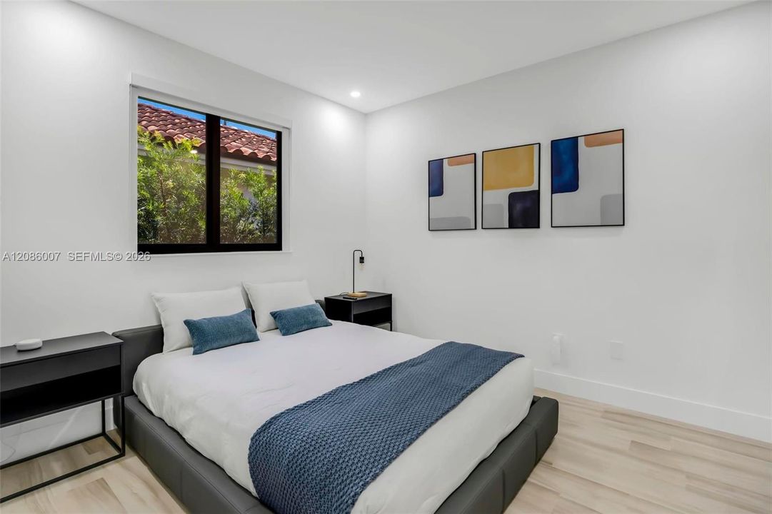 En Renta: $18,000 (4 camas, 2 baños, 1802 Pies cuadrados)