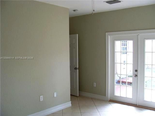 For Sale: $575,000 (4 beds, 3 baths, 1760 Square Feet)
