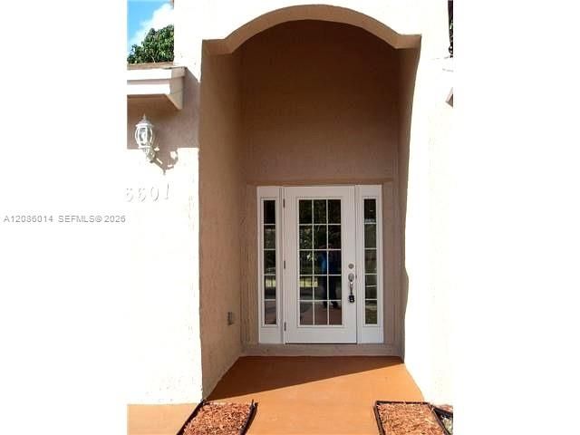 For Sale: $575,000 (4 beds, 3 baths, 1760 Square Feet)
