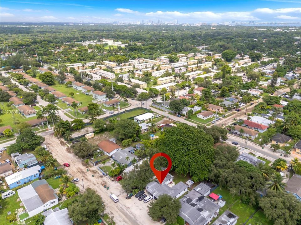 En Venta: $565,000 (0 camas, 0 baños, 1780 Pies cuadrados)