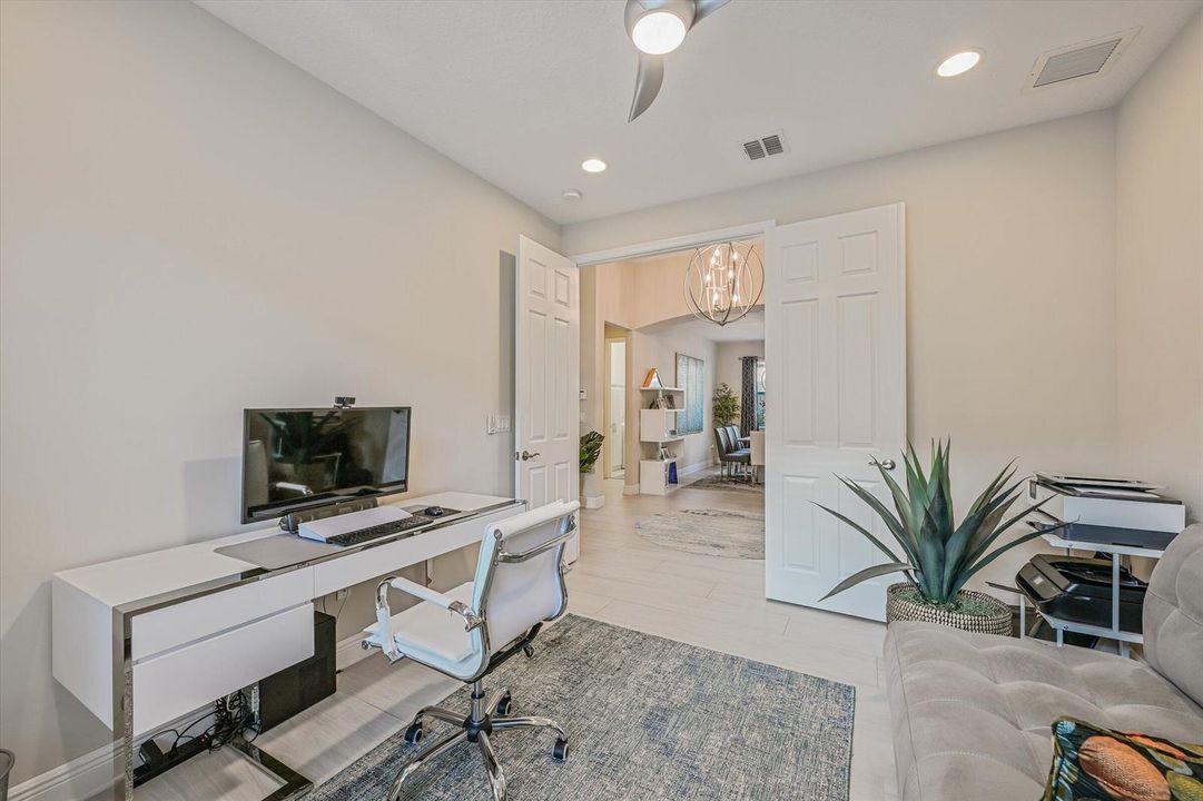 05-11435 SW Lake Park Drive-5