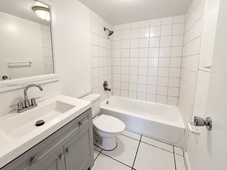 En Renta: $2,995 (3 camas, 2 baños, 1308 Pies cuadrados)