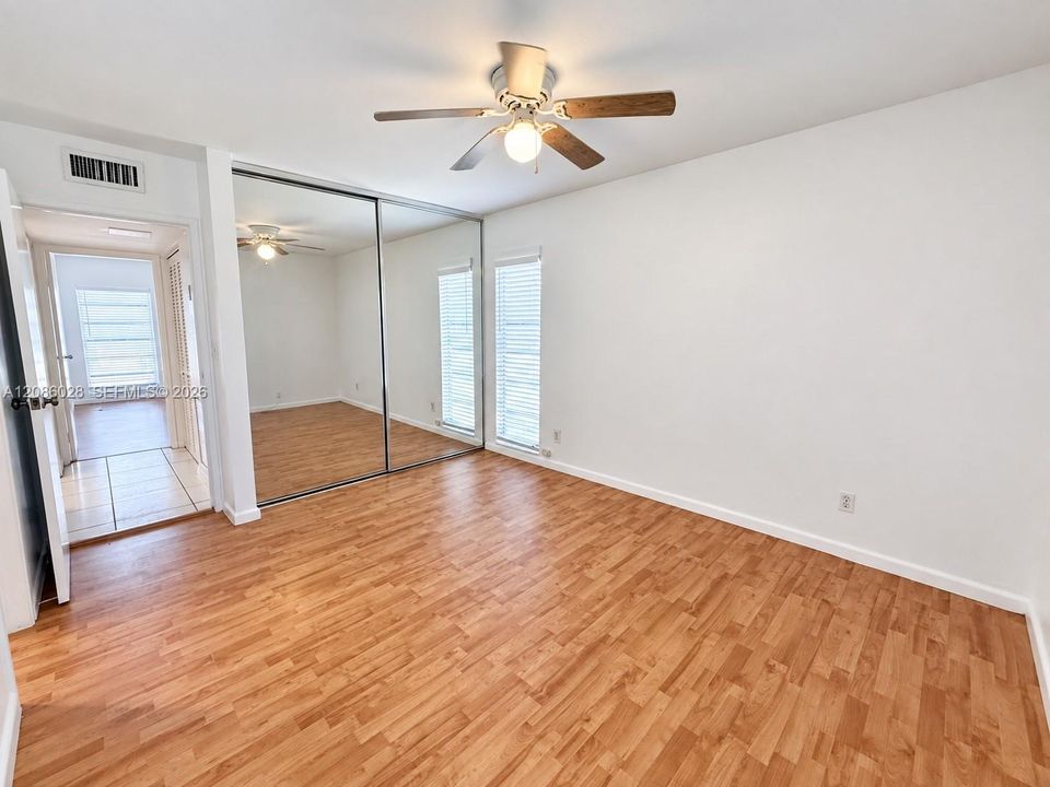 En Renta: $2,995 (3 camas, 2 baños, 1308 Pies cuadrados)
