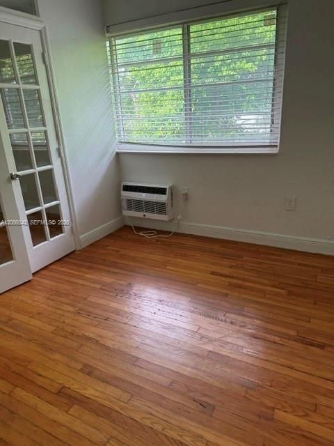 В аренду: $1,800 (1 спален, 1 ванн, 0 Квадратных фут)