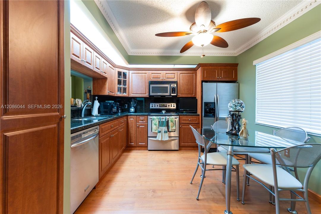 В аренду: $1,850 (1 спален, 1 ванн, 960 Квадратных фут)