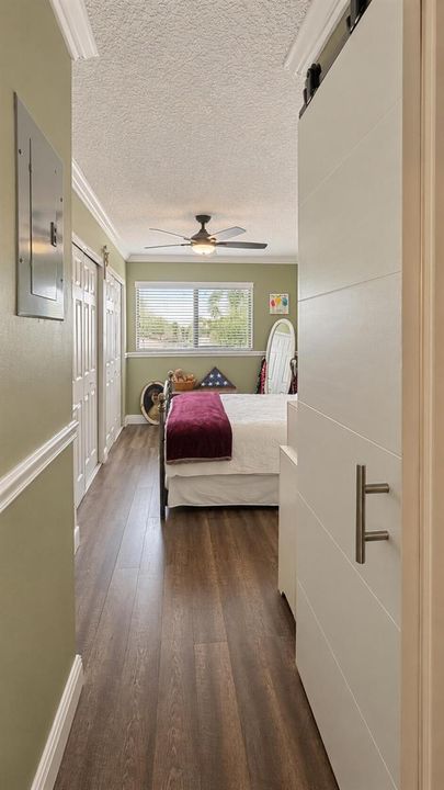 BARNDOOR
