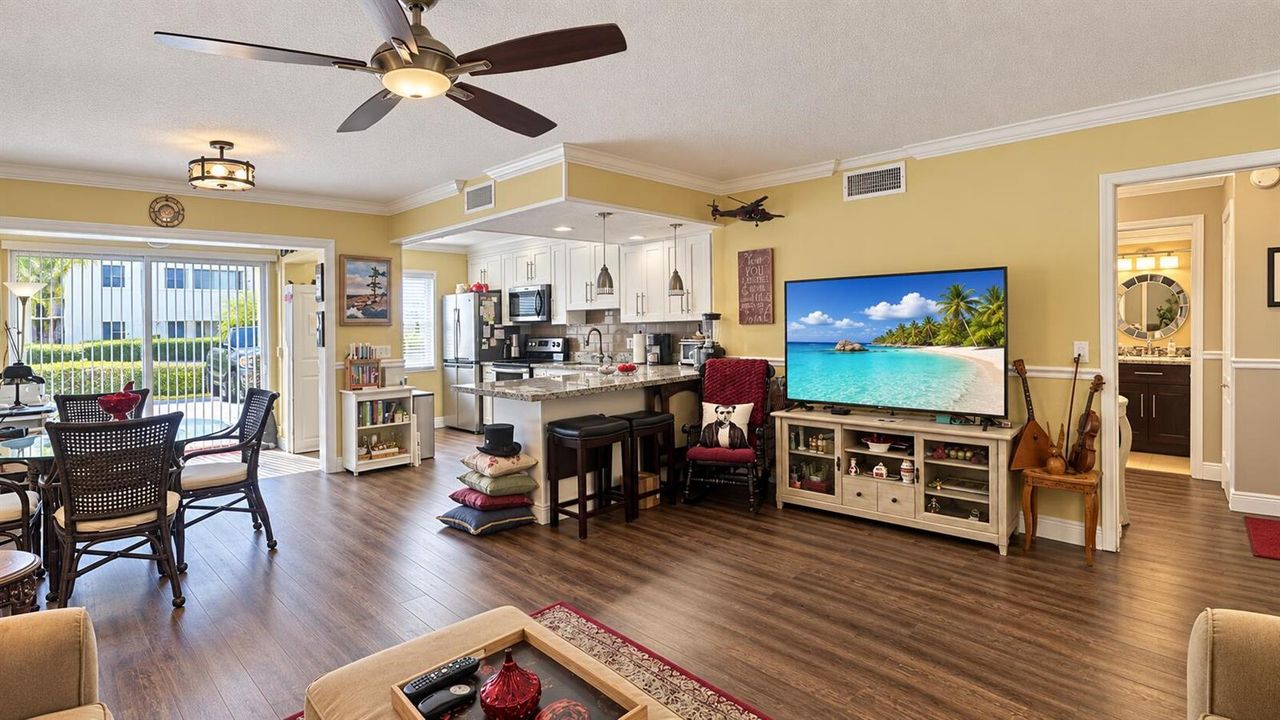 LIVING AREA