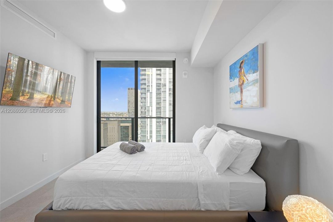 For Rent: $3,400 (1 beds, 1 baths, 511 Square Feet)