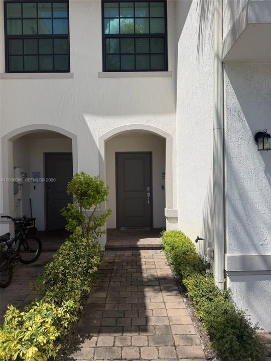 En Venta: $439,000 (3 camas, 2 baños, 1609 Pies cuadrados)