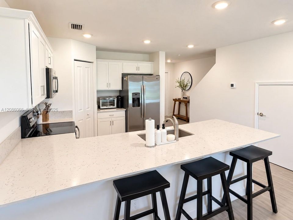 En Venta: $439,000 (3 camas, 2 baños, 1609 Pies cuadrados)