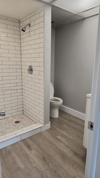 En Renta: $2,250 (2 camas, 2 baños, 960 Pies cuadrados)