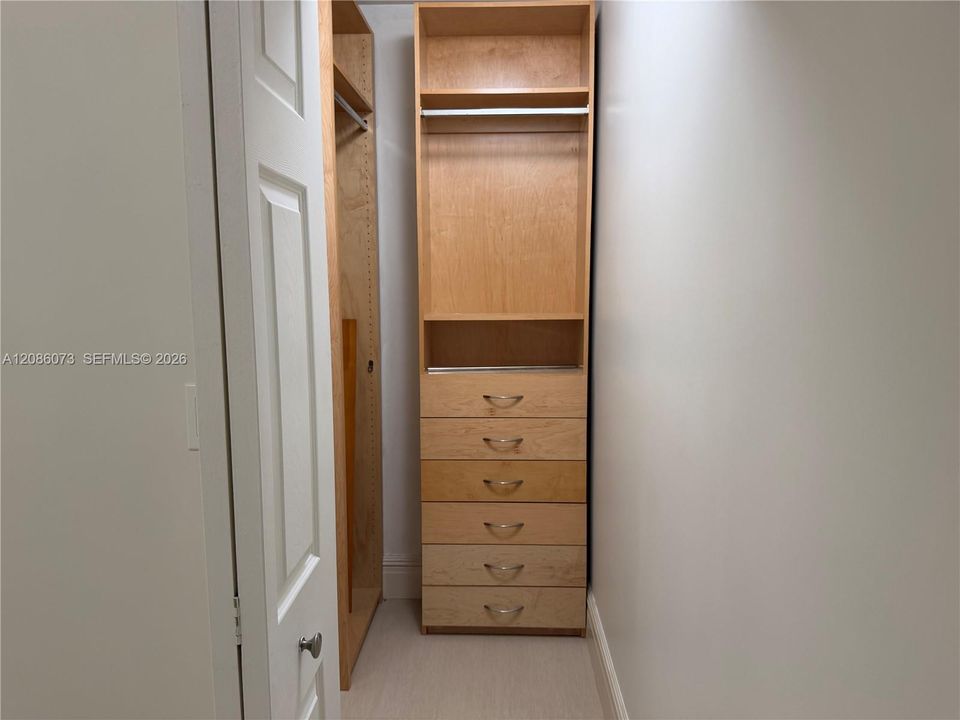 В аренду: $3,650 (3 спален, 2 ванн, 1732 Квадратных фут)