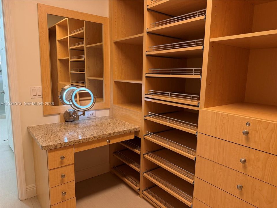 В аренду: $3,650 (3 спален, 2 ванн, 1732 Квадратных фут)