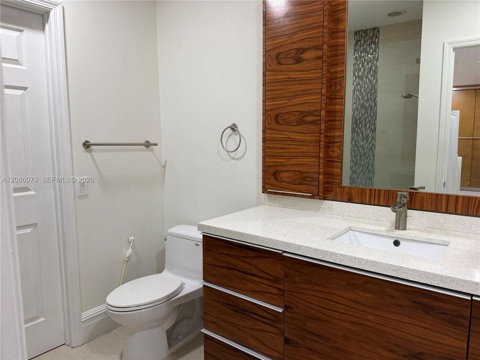 В аренду: $3,650 (3 спален, 2 ванн, 1732 Квадратных фут)