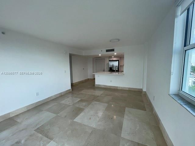 В аренду: $3,450 (2 спален, 2 ванн, 1052 Квадратных фут)