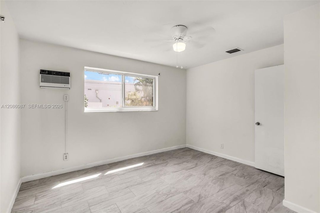 For Sale: $510,000 (3 beds, 2 baths, 1365 Square Feet)