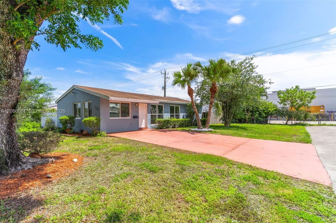 For Sale: $510,000 (3 beds, 2 baths, 1365 Square Feet)
