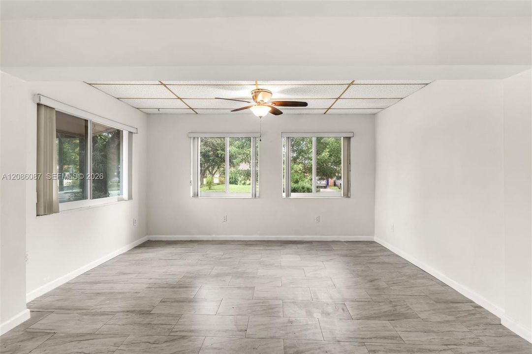 For Sale: $510,000 (3 beds, 2 baths, 1365 Square Feet)