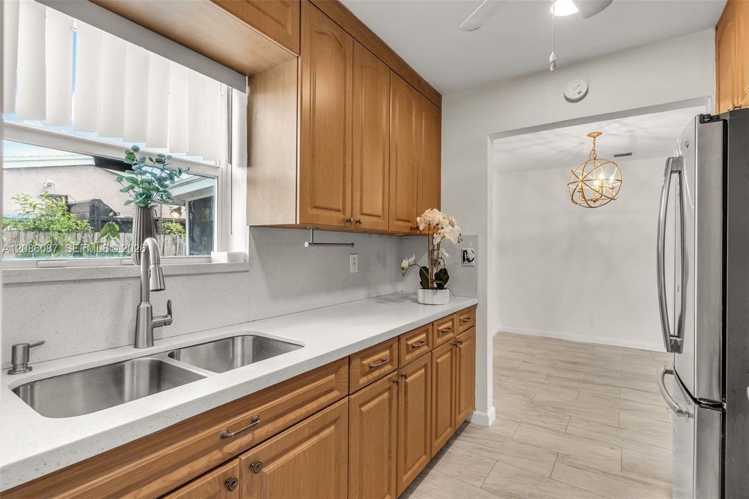 For Sale: $510,000 (3 beds, 2 baths, 1365 Square Feet)