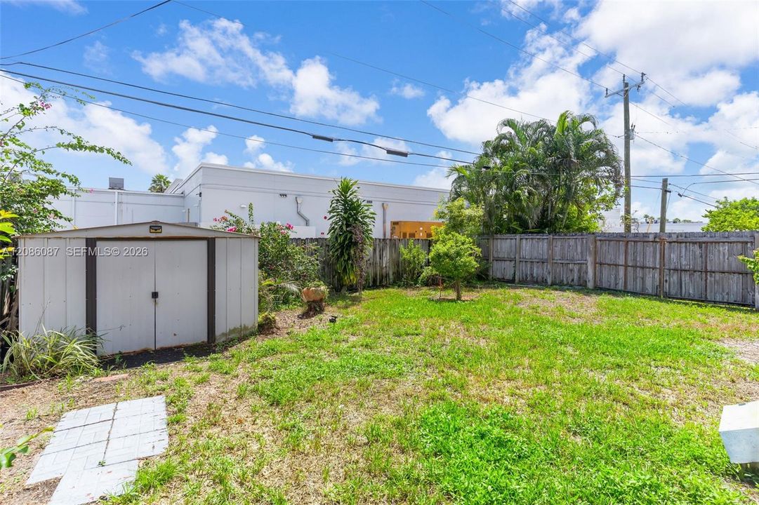 For Sale: $510,000 (3 beds, 2 baths, 1365 Square Feet)
