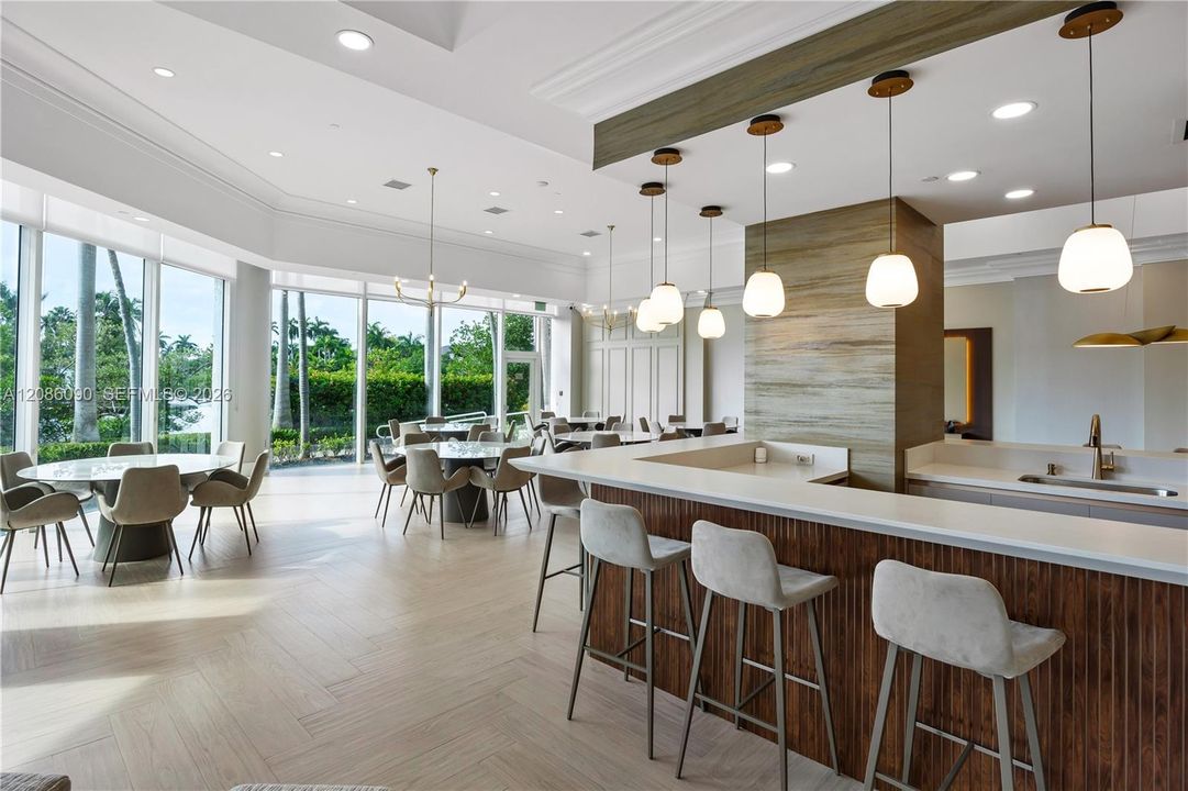 For Sale: $1,499,000 (2 beds, 2 baths, 1786 Square Feet)