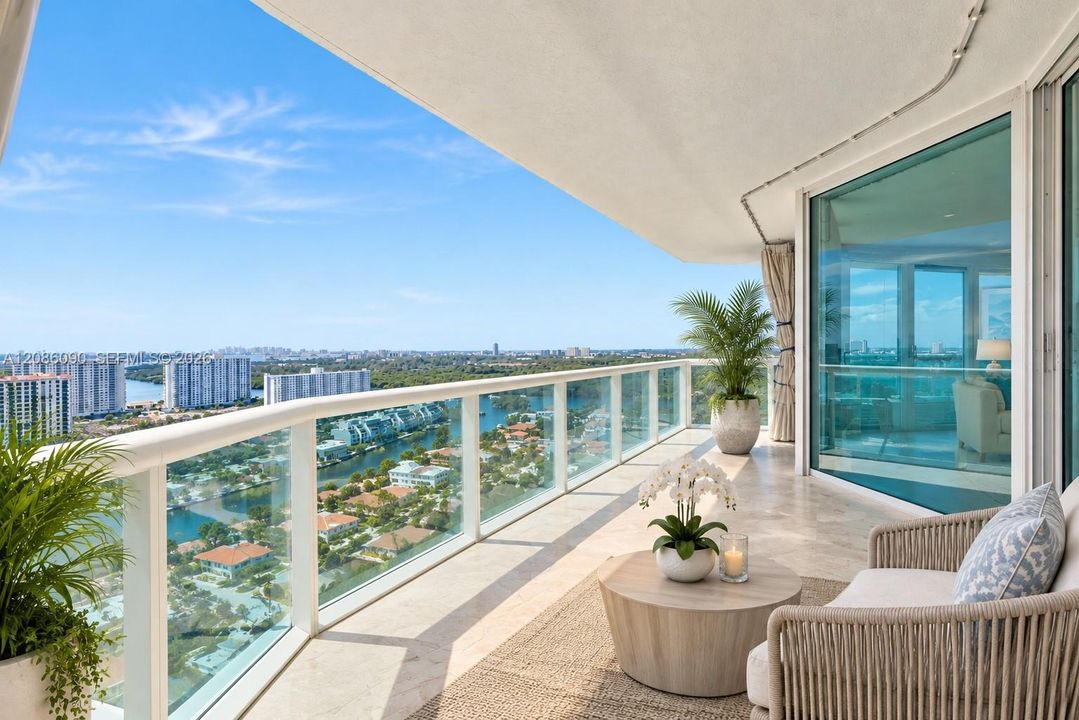 Balcony virtually staged